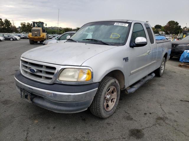 Photo 2 from auction – 2000 FORD F150 with VIN 1FTRX17W6YKA85994