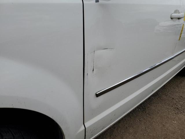 Photo 9 from auction – 2010 CHRYSLER TOWN & COU with VIN 2A4RR5D1XAR152415