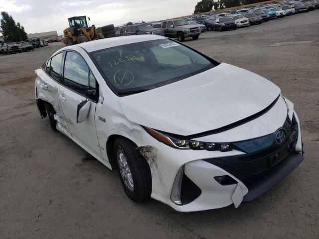 TOYOTA PRIUS PRIM 2017 with VIN JTDKARFP5H3033326 - Photo from auction