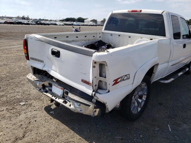 Photo 9 from auction – 2003 GMC NEW SIERRA with VIN 1GTEK19T83E176465