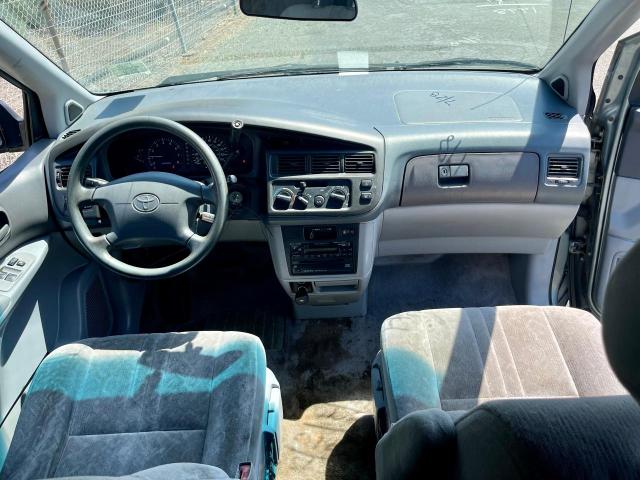 Photo 9 from auction – 1998 TOYOTA SIENNA LE with VIN 4T3ZF13C8WU084736