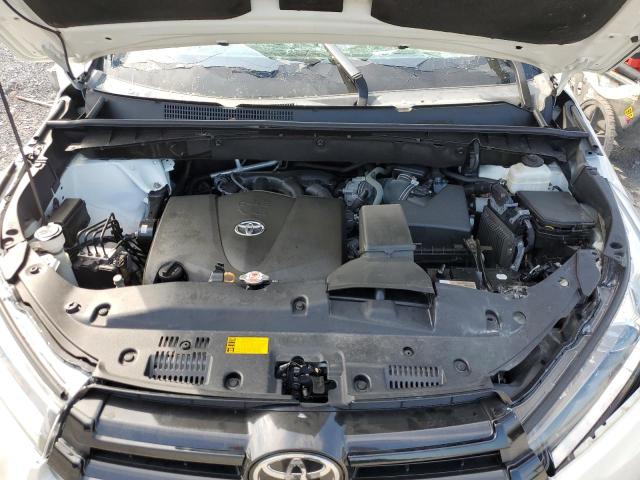 Photo 7 from auction – 2017 TOYOTA HIGHLANDER with VIN 5TDJZRFH5HS473493