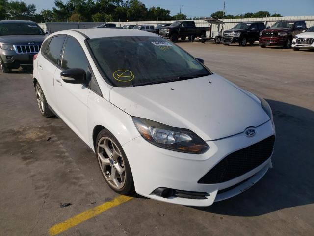 FORD FOCUS SEL 2012 with VIN 1FAHP3M27CL147842 - Photo from auction