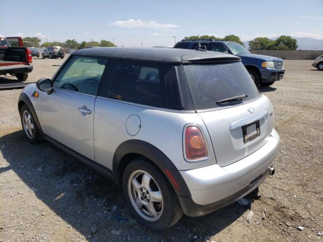 Photo 3 from auction – 2007 MINI COOPER with VIN WMWMF33527TT53113