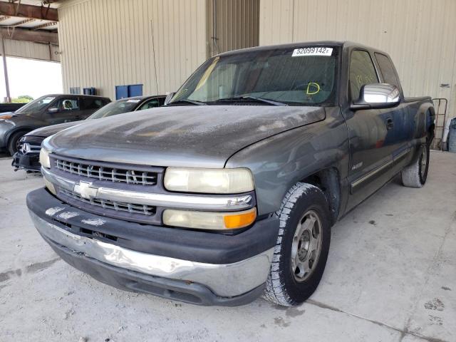 Photo 2 from auction – 2001 CHEVROLET SILVERADO with VIN 2GCEC19V211318225