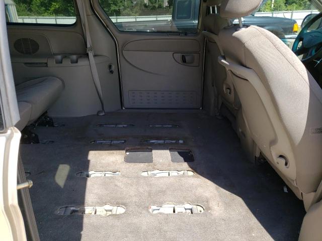 Photo 6 from auction – 2002 CHRYSLER TOWN & COU with VIN 2C8GP74L92R531373