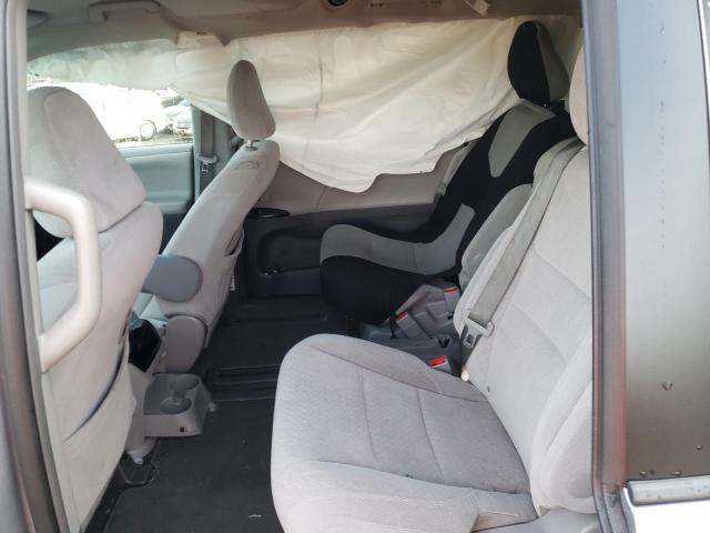 Photo 6 from auction – 2015 TOYOTA SIENNA LE with VIN 5TDKK3DC4FS666728