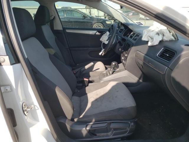 Photo 5 from auction – 2017 VOLKSWAGEN JETTA S with VIN 3VW2B7AJXHM210887