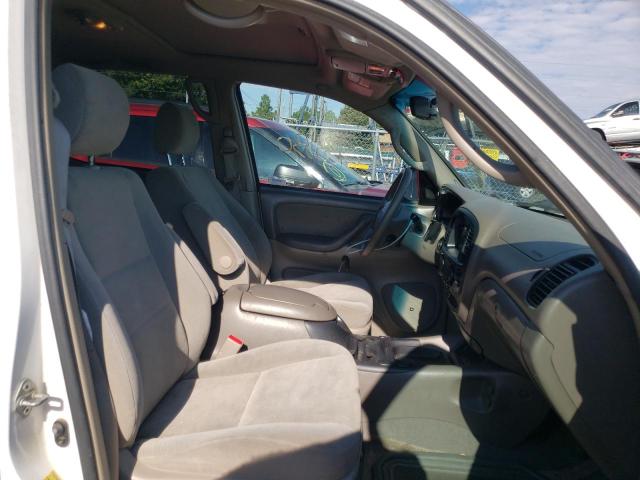 Photo 5 from auction – 2005 TOYOTA SEQUOIA SR with VIN 5TDBT44A65S239003