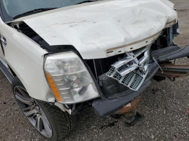 Photo 9 from auction – 2011 CADILLAC ESCALADE L with VIN 1GYS4BEF5BR103073