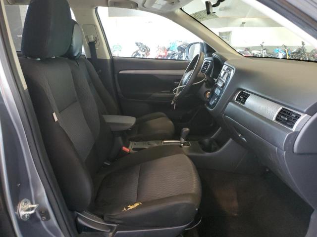 Photo 5 from auction – 2014 MITSUBISHI OUTLANDER with VIN JA4AD2A33EZ009835