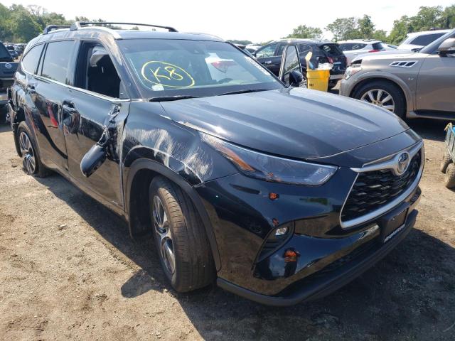 TOYOTA HIGHLANDER 2022 with VIN 5TDGBRCH6NS537796 - Photo from auction