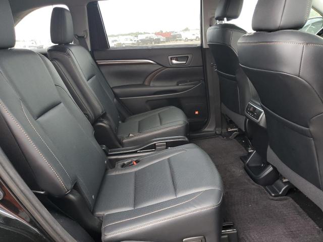 Photo 6 from auction – 2015 TOYOTA HIGHLANDER with VIN 5TDDKRFH6FS152030