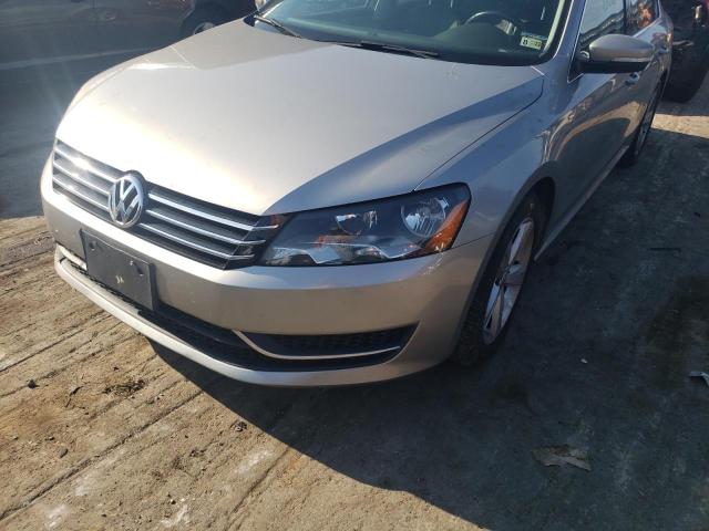 Photo 9 from auction – 2014 VOLKSWAGEN PASSAT S with VIN 1VWAT7A31EC031483
