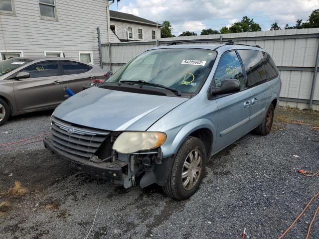 Photo 2 from auction – 2005 CHRYSLER TOWN & COU with VIN 2C4GP54L15R542300