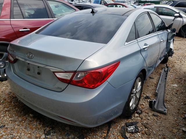 Photo 4 from auction – 2012 HYUNDAI SONATA SE with VIN 5NPEC4AC1CH423741