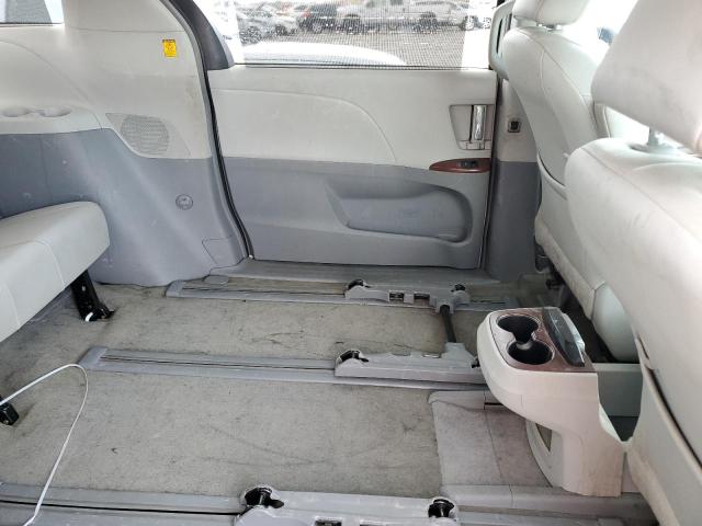 Photo 6 from auction – 2013 TOYOTA SIENNA XLE with VIN 5TDDK3DC3DS058849