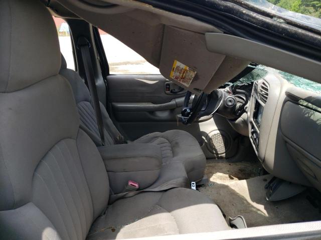 Photo 5 from auction – 2004 CHEVROLET BLAZER with VIN 1GNDT13X24K108600