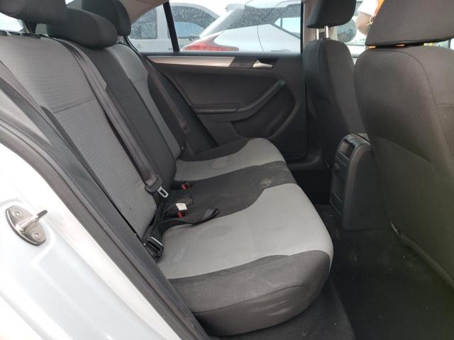 Photo 6 from auction – 2017 VOLKSWAGEN JETTA S with VIN 3VW2B7AJ4HM343032