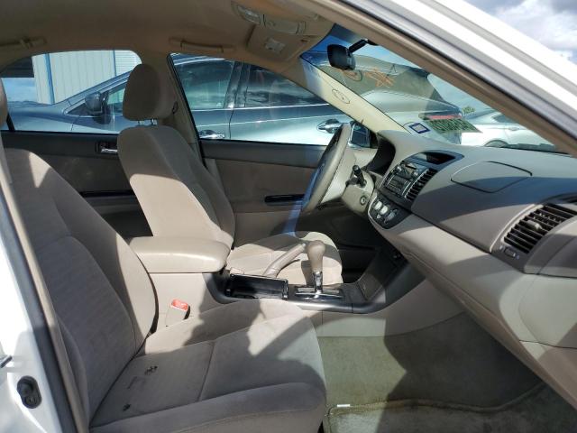Photo 5 from auction – 2005 TOYOTA CAMRY LE with VIN 4T1BE32K95U535401
