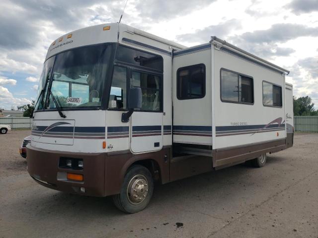Photo 2 from auction – 1999 WINNEBAGO ADVENTURER with VIN 4UZHXFBC7XCF70545