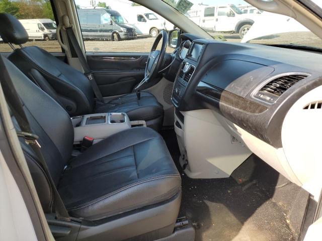 Photo 5 from auction – 2014 CHRYSLER TOWN & COU with VIN 2C4RC1BGXER363692