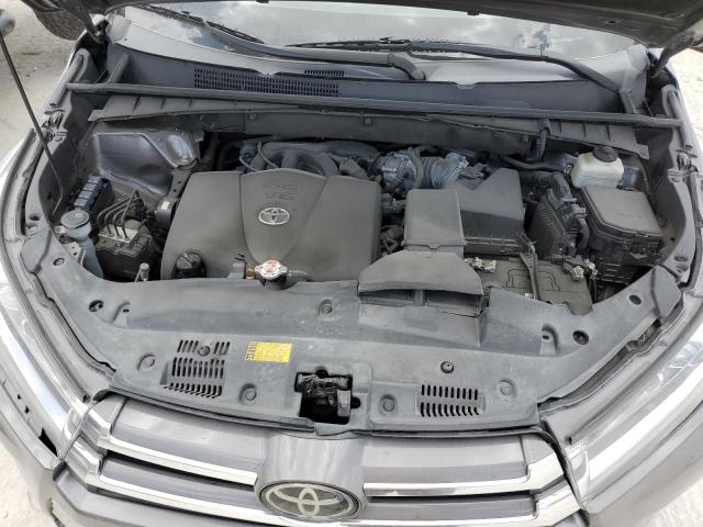 Photo 7 from auction – 2018 TOYOTA HIGHLANDER with VIN 5TDYZRFH5JS263853