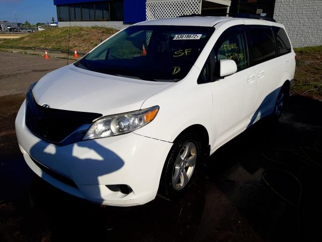 Photo 2 from auction – 2013 TOYOTA SIENNA LE with VIN 5TDKK3DC7DS358949