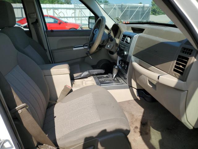 Photo 5 from auction – 2008 JEEP LIBERTY with VIN 1J8GN58K58W232758