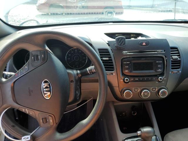 Photo 9 from auction – 2017 KIA FORTE LX with VIN 3KPFK4A77HE074901