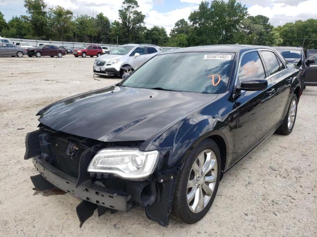 Photo 2 from auction – 2016 CHRYSLER 300 LIMITE with VIN 2C3CCARGXGH213087