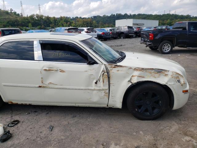 Photo 9 from auction – 2005 CHRYSLER 300 TOURIN with VIN 2C3JA53G45H135254