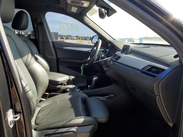 Photo 5 from auction – 2017 BMW X1 XDRIVE2 with VIN WBXHT3C39H5F74697