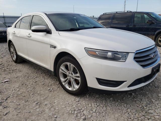 FORD TAURUS SEL 2015 with VIN 1FAHP2E82FG100602 - Photo from auction
