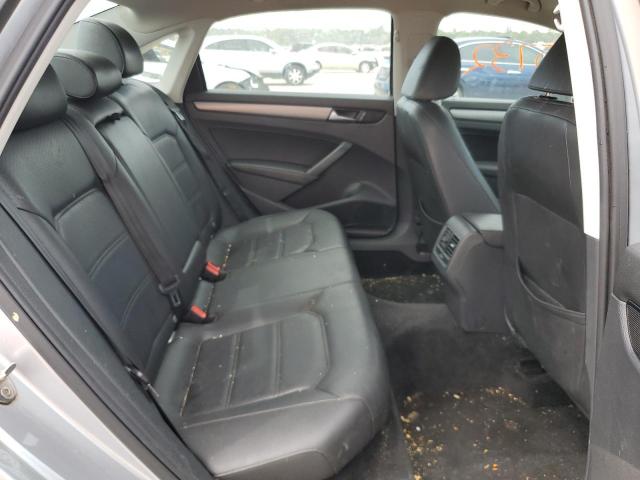 Photo 6 from auction – 2015 VOLKSWAGEN PASSAT SE with VIN 1VWBV7A32FC020461