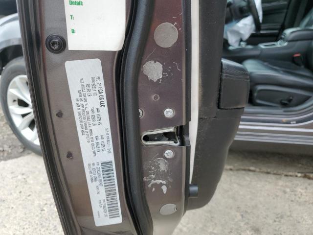 Photo 10 from auction – 2015 CHRYSLER 300 LIMITE with VIN 2C3CCAAG2FH807487