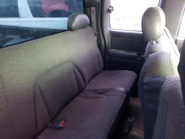 Photo 6 from auction – 2000 CHEVROLET SILVERADO with VIN 2GCEK19T2Y1346635