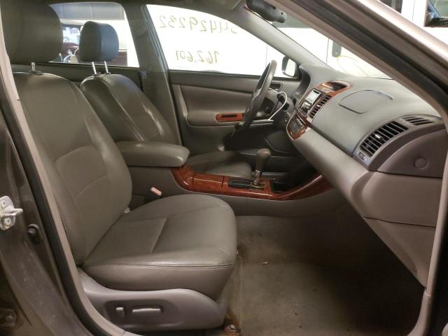 Photo 5 from auction – 2003 TOYOTA CAMRY with VIN 4T1BE32K33U726518