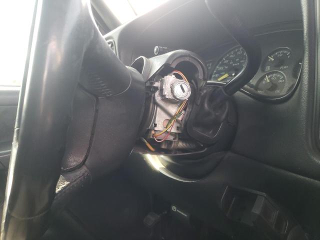 Photo 9 from auction – 2000 CHEVROLET SILVERADO with VIN 2GCEK19T3Y1346692