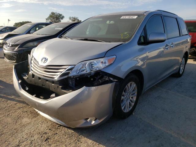 Photo 2 from auction – 2017 TOYOTA SIENNA XLE with VIN 5TDYZ3DC7HS863529