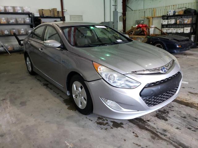 HYUNDAI SONATA HYB 2011 with VIN KMHEC4A43BA005756 - Photo from auction