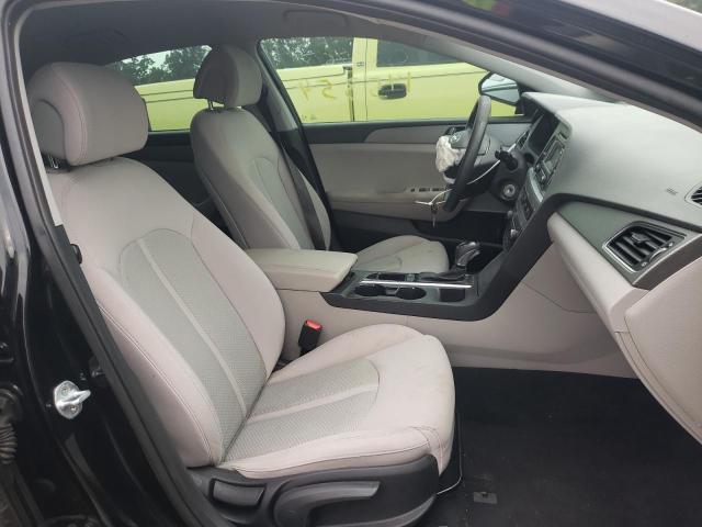 Photo 5 from auction – 2017 HYUNDAI SONATA SE with VIN 5NPE24AF0HH446562