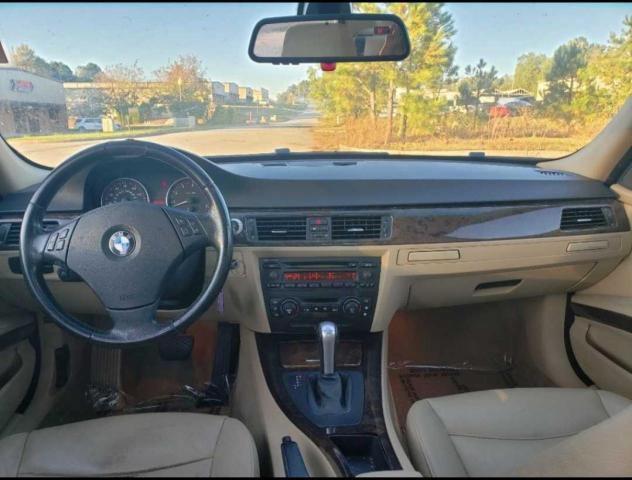 Photo 9 from auction – 2006 BMW 330 I with VIN WBAVB33556PS17288