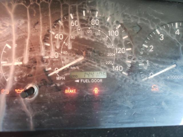 Photo 8 from auction – 2000 TOYOTA CAMRY CE with VIN 4T1BG22K5YU684168