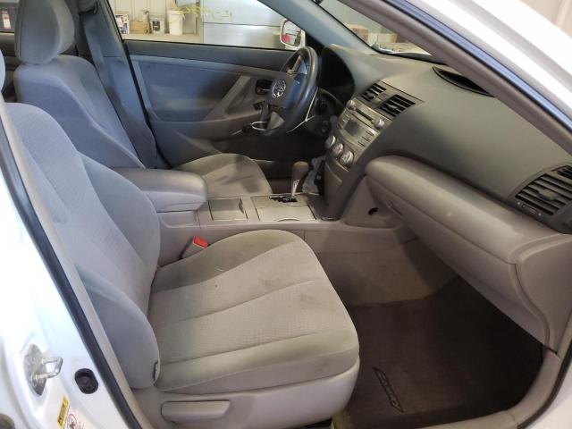 Photo 5 from auction – 2011 TOYOTA CAMRY BASE with VIN 4T4BF3EK5BR091881