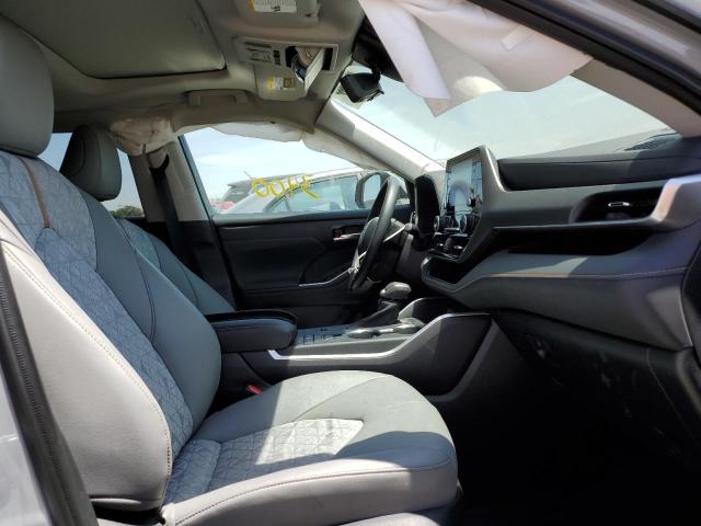 Photo 5 from auction – 2022 TOYOTA HIGHLANDER with VIN 5TDABRCH0NS546872