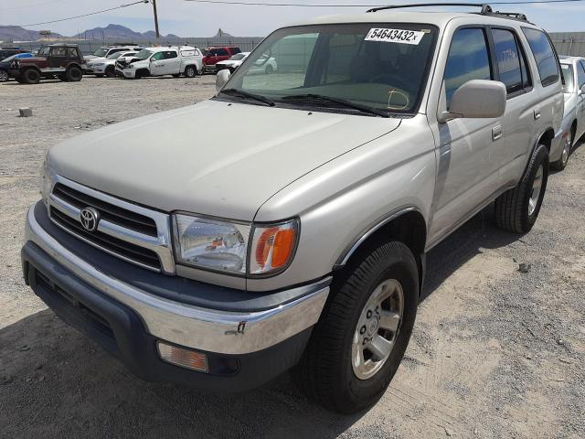 Photo 2 from auction – 2000 TOYOTA 4RUNNER SR with VIN JT3GN86RXY0153571