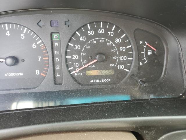 Photo 8 from auction – 2000 TOYOTA SIENNA with VIN 4T3ZF13C5YU240394