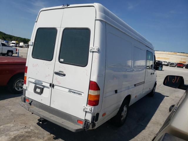 Photo 4 from auction – 2002 FREIGHTLINER SPRINTER 2 with VIN WD2YD341425349713