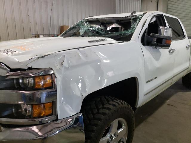 Photo 10 from auction – 2015 CHEVROLET 2500 with VIN 1GC1KWE86FF630868
